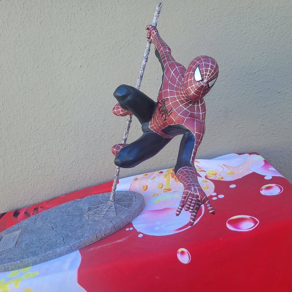Spider-Man  Limited Edition Character Sculpture